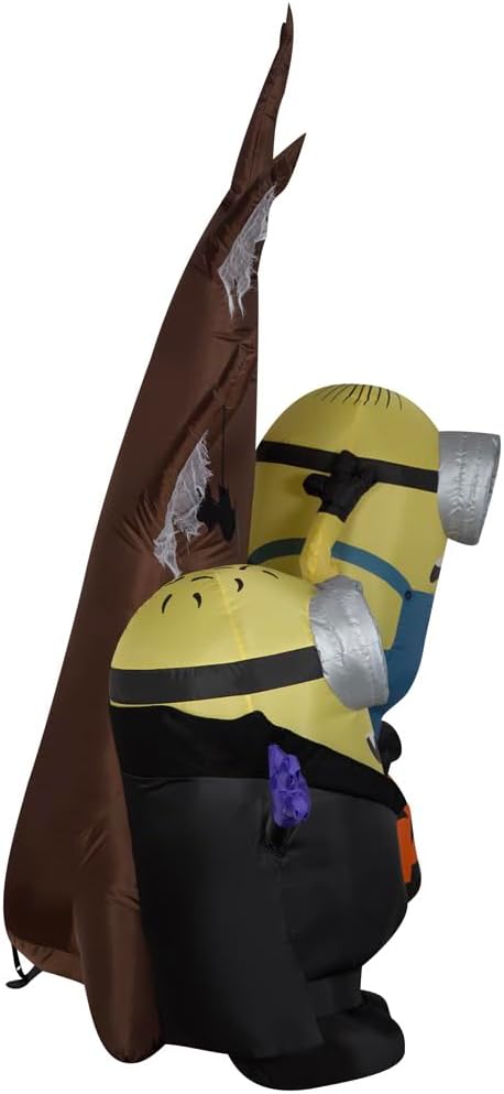 Gemmy Minions Halloween Inflatable Scene, 5.5 Ft Tall Lighted Universal Yard ...