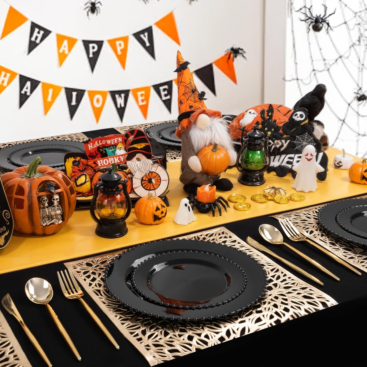 U-QE 60PCS Black Plastic Plates - Halloween Black Disposable Plates