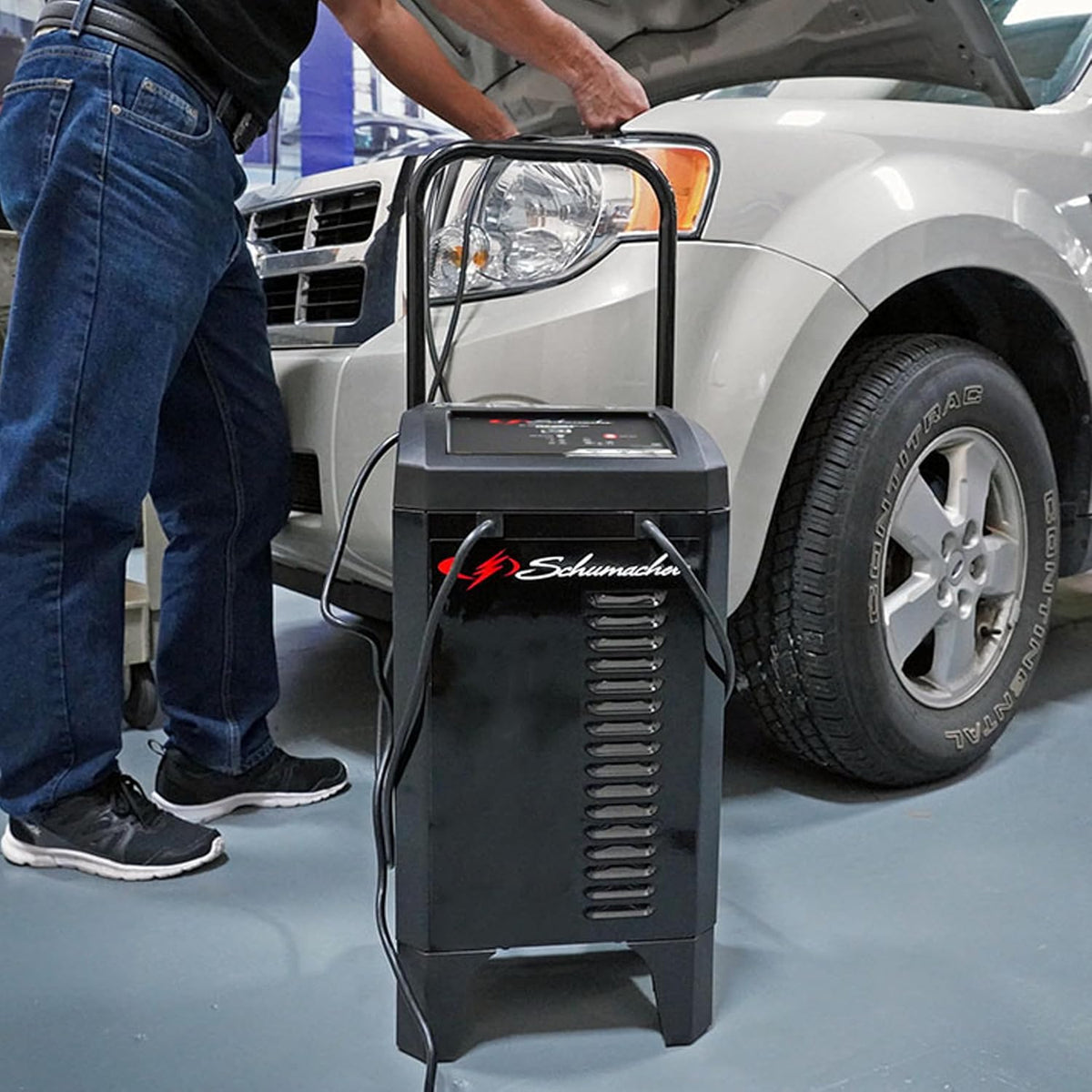 Schumacher Electric Wheeled Automatic 6A Car Battery Charger and 200A Engine ...