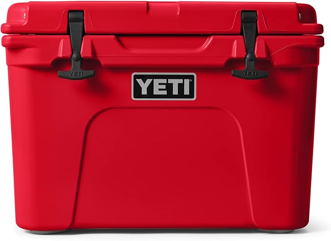 YETI Tundra 35 Cooler by YETI