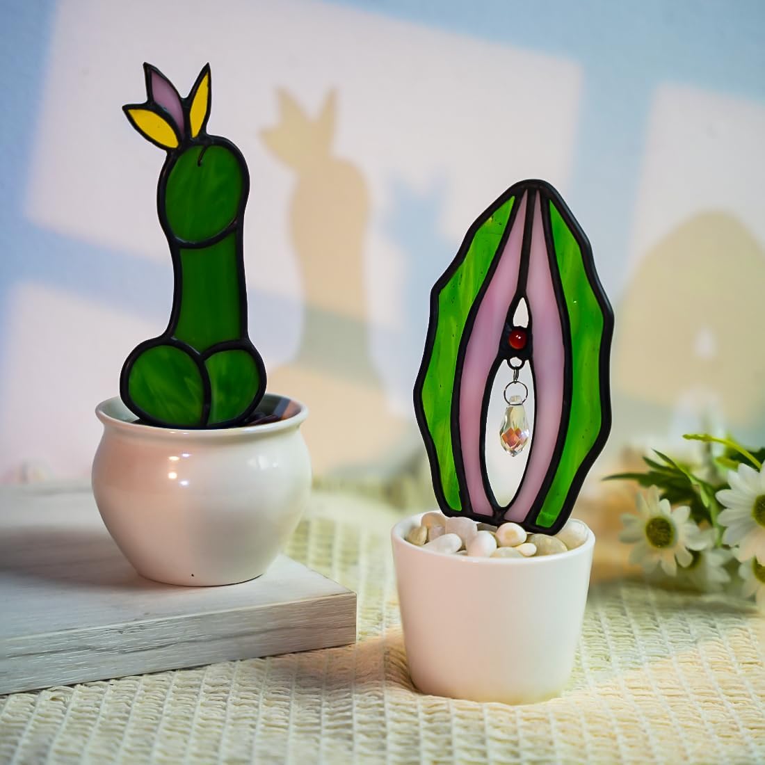 Cactus Decor Stained Glass Suncatcher,Cacti Decor Sun Catcher Indoor Window for Livingroom,Succulent Plant Ornament Cacti Suncatcher for Tabletop Windowsill Shelf(No Pot)