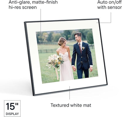 Aura Walden 15" WiFi Digital Picture Frame | Wirecutter's Best Digital Frame - Image 4