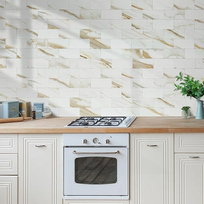 AULIGET 100-Piece Calacatta Gold Marble Look Peel and Stick Backsplash Wall - Image 5
