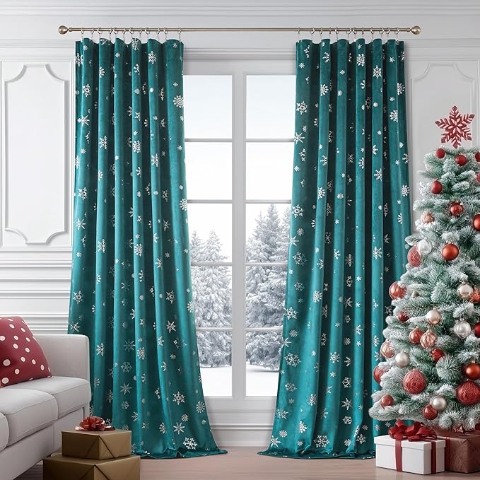 FMFUNCTEX Snowflake Christmas Velvet Blackout Curtains by Fmfunctex